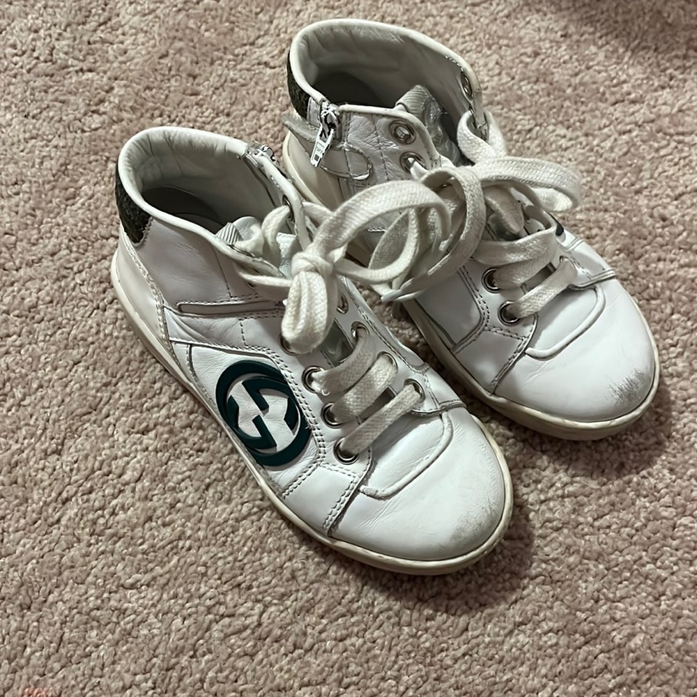 Gucci kids running shoes size 27